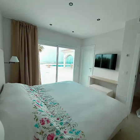 Clery Villa Algarrobo